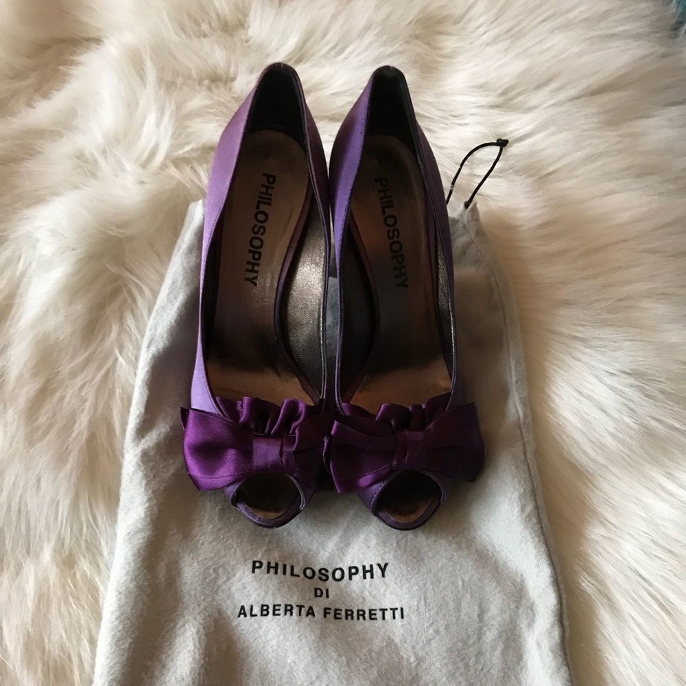 Philosophy di Alberta Ferreti Satin Peep Toes